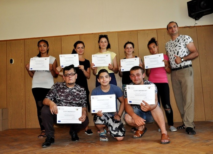 Младежи и учители от Враца с кампания срещу антициганизма в България